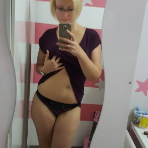 Janie542 - Image 4