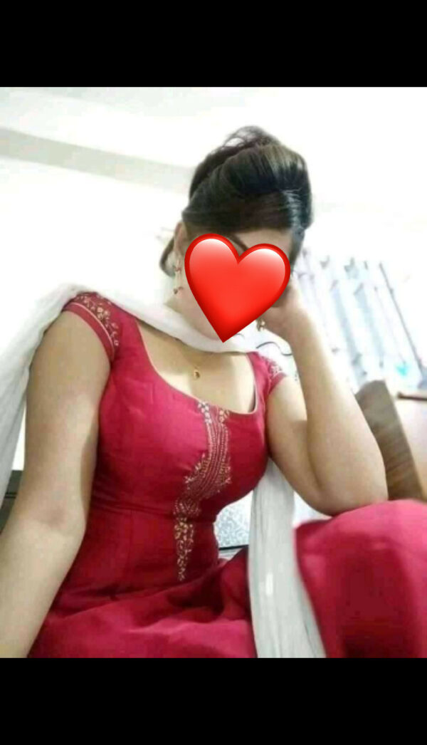 KERALA TAMIL GIRLE 78159874 - Image 2