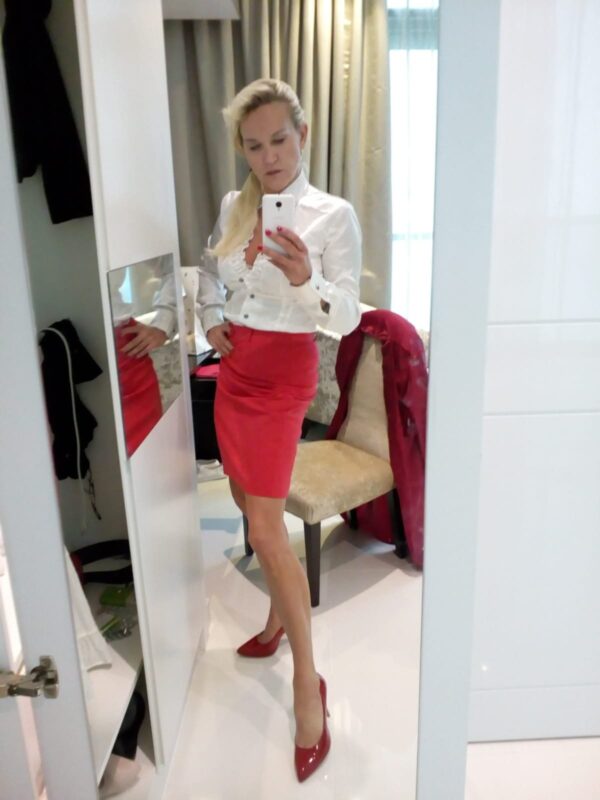 Sassy European VIP Companion - Image 5