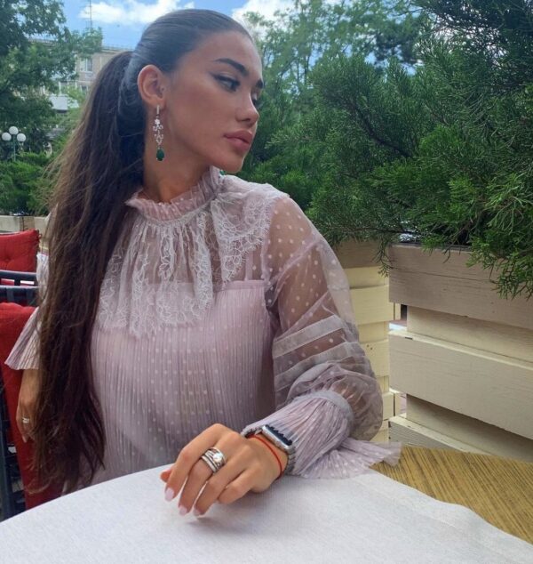 Expensive Lady - Image 3