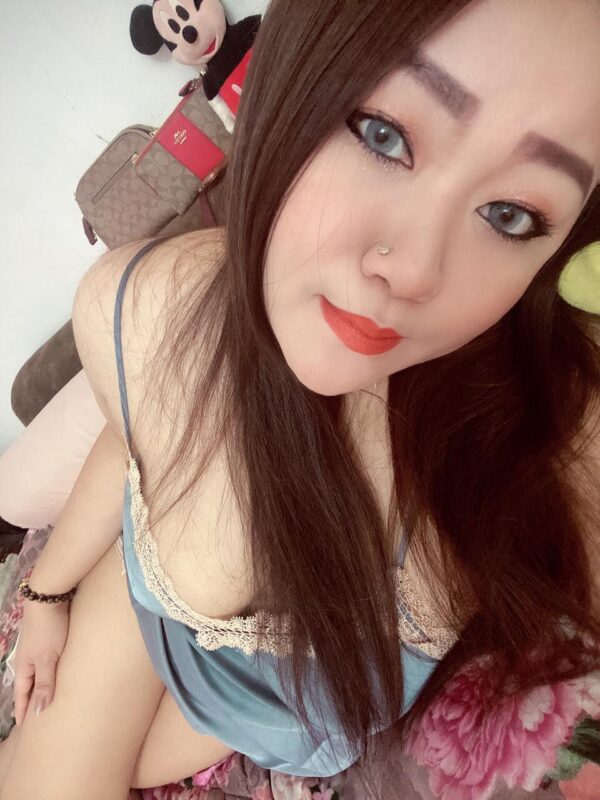 Lila big boobs - Image 4