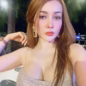 Lili 90424820