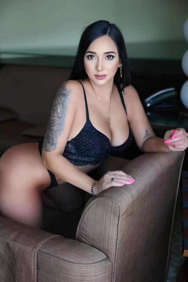 Daniela 35078764 - Image 5