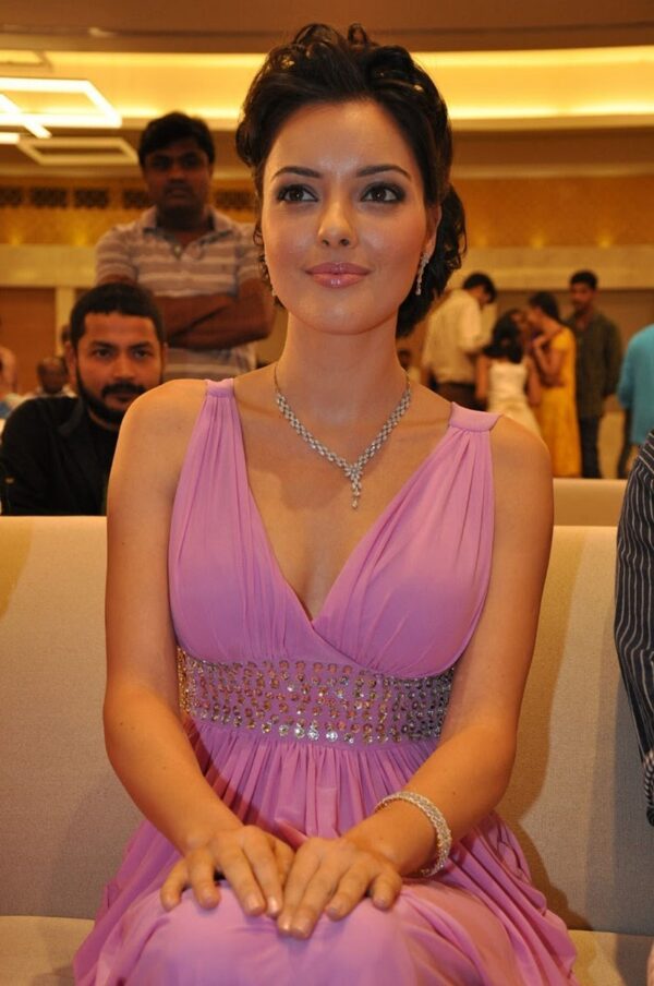 High Profile -Sc -Rt - In Dubai