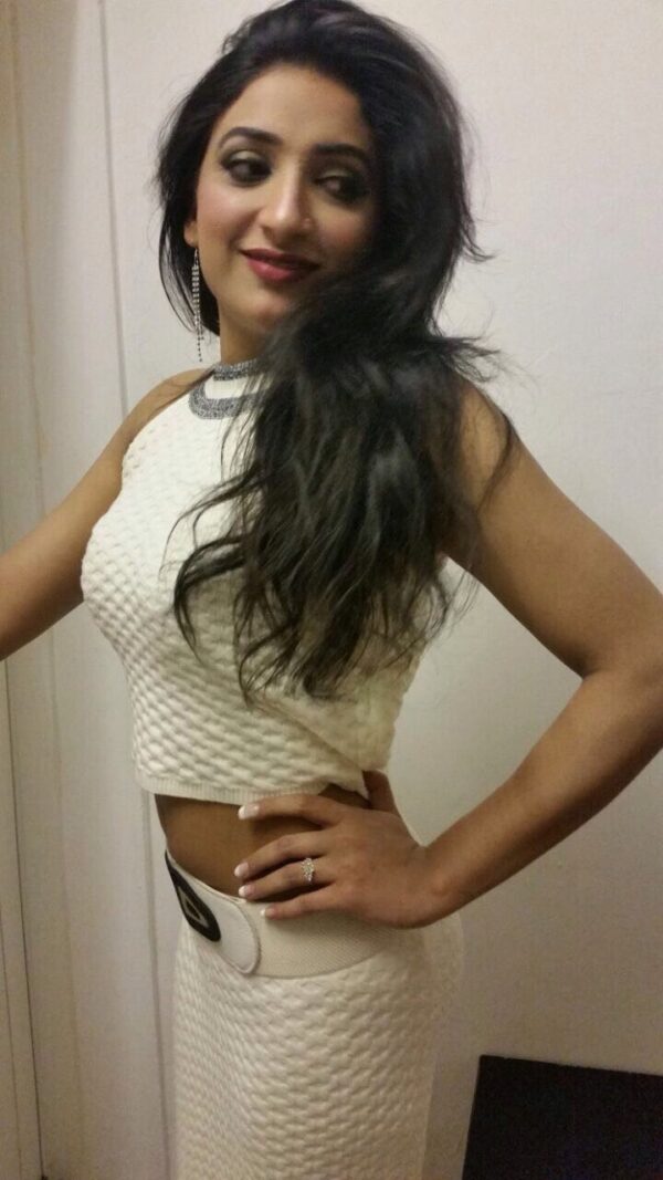 Mahnoor Indian Escort +971569547210 - Image 3