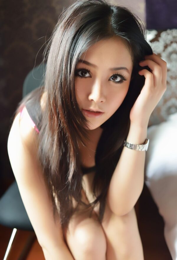I Am A Very Hot Girl Cici - Image 4