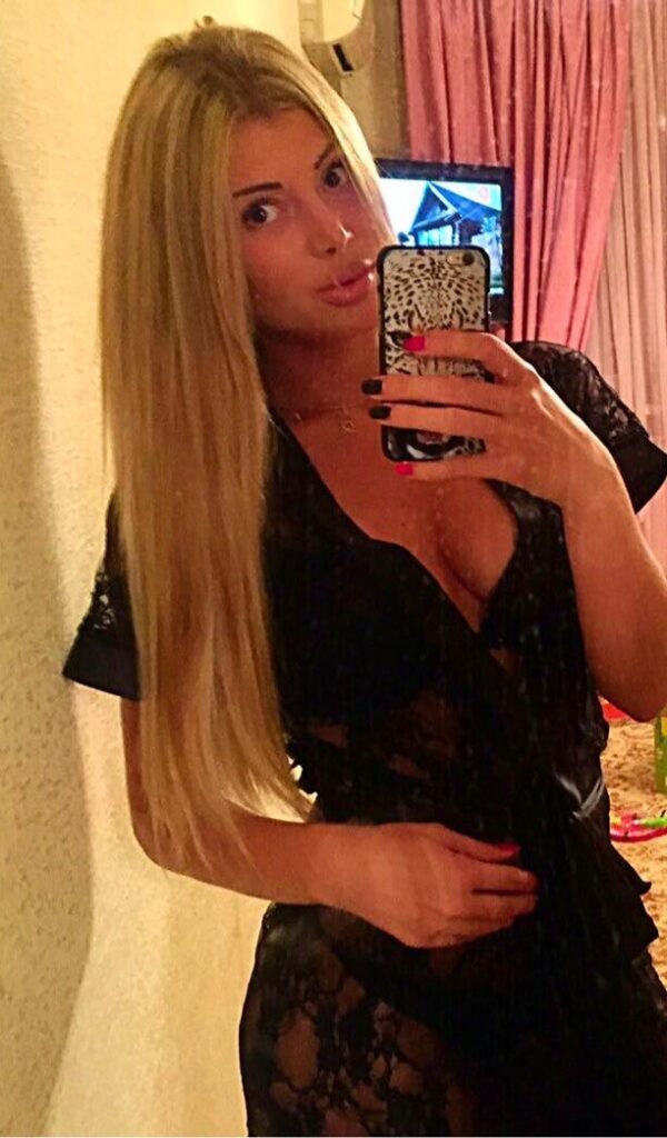 ROXANA BEAUTY QUEEN - Image 4