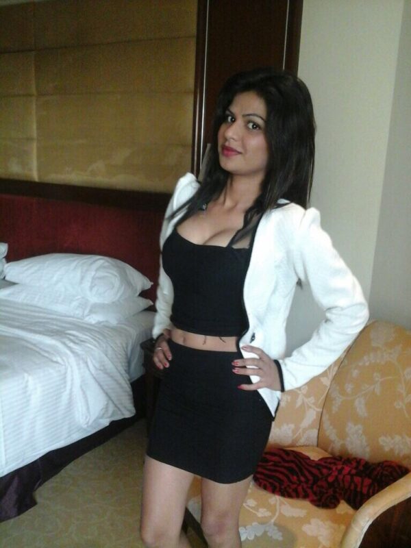 Parineeti - Image 3