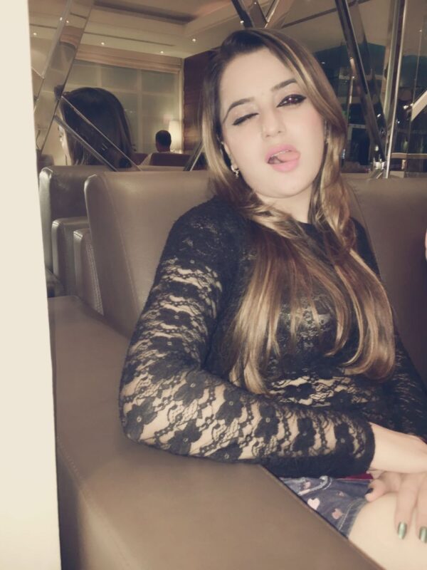Pakistani And Arabin Escorts - Image 2