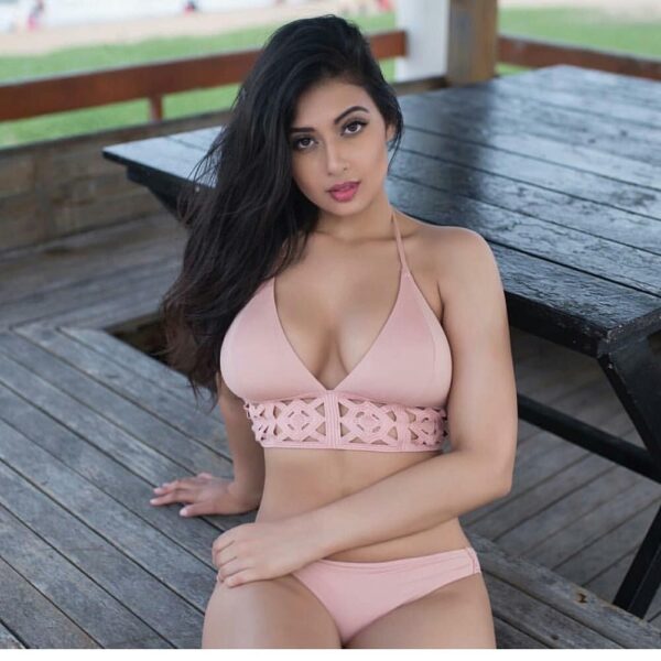 Indian Hot Models Escorts in Dubai