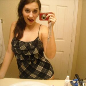 -Older lady want to lick a thick pussy -