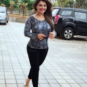 09999618952 Gurgaon Female Escort