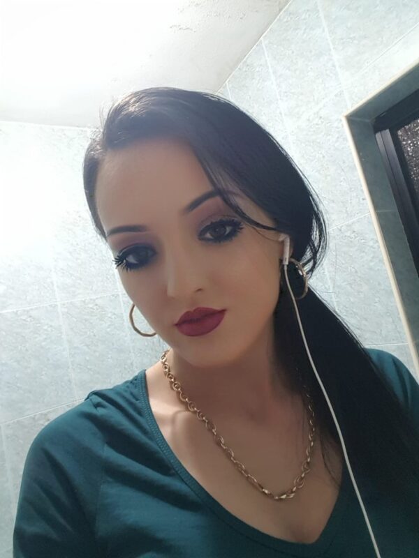Julia Hot