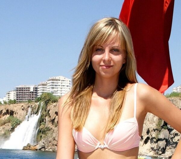 Nathalie - Image 6