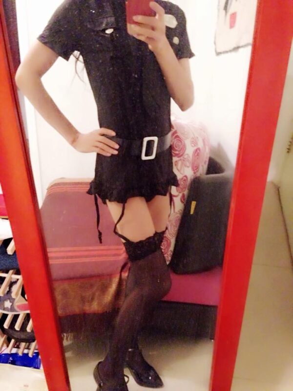 HK Ladyboy - Image 2