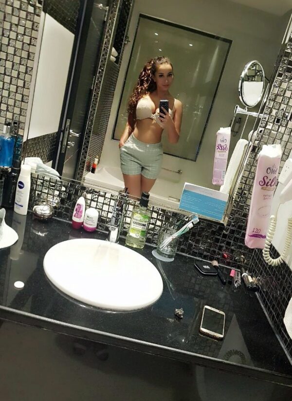 Hi I Sara Arab Girl - Image 3