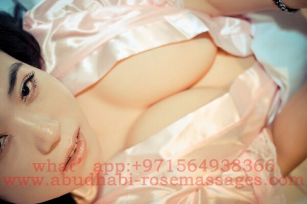 Rose Escort - Image 6