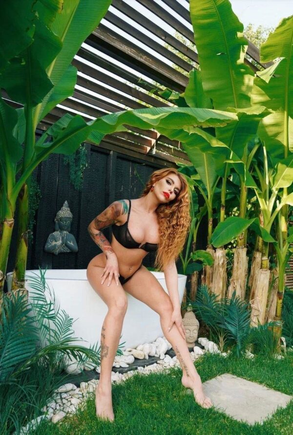 Eva   Russian  -  in Beirut - Image 7
