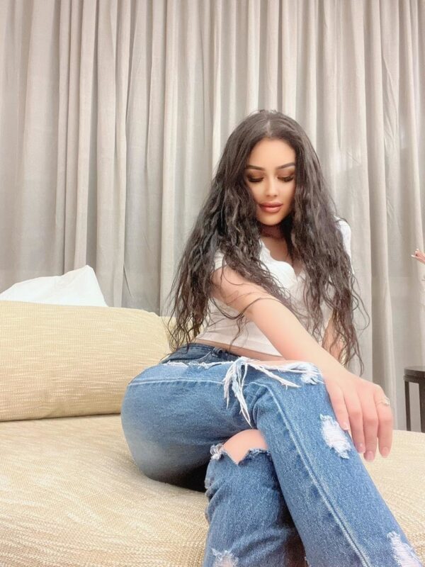Gulnoza – Russian escort in Mumbai