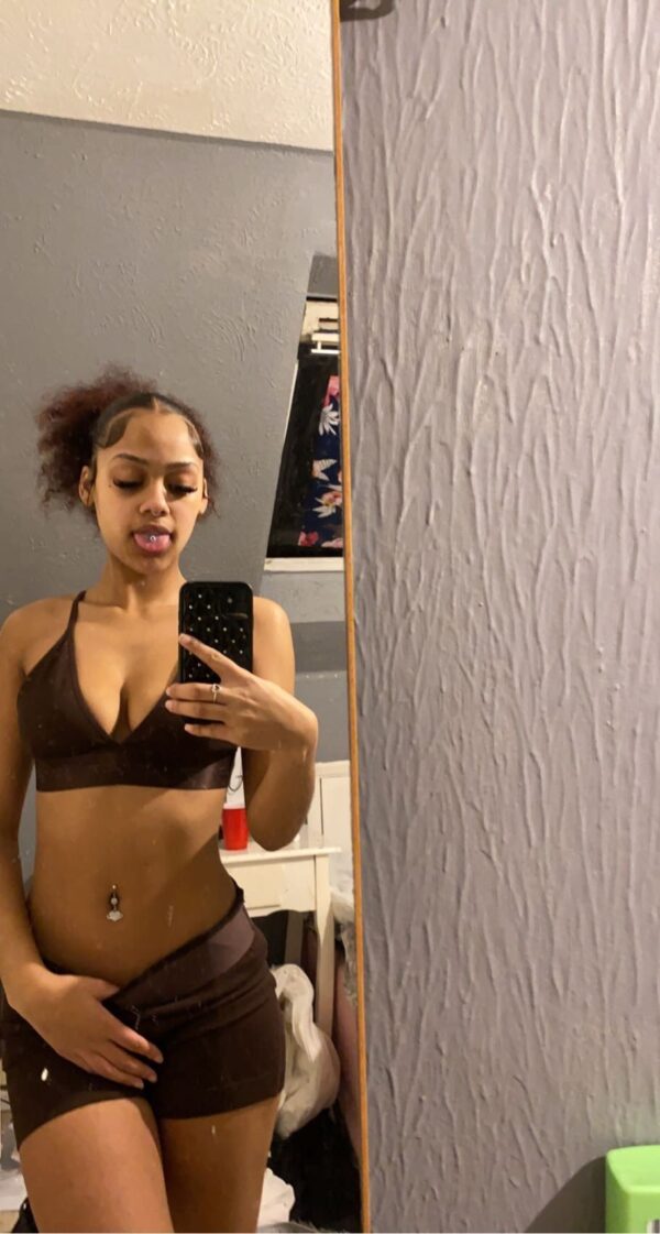 Haley – Thai escort in Edmonton - Image 3