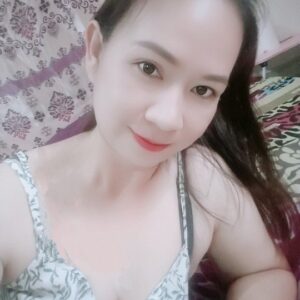 Issy – Thai masseuse in London