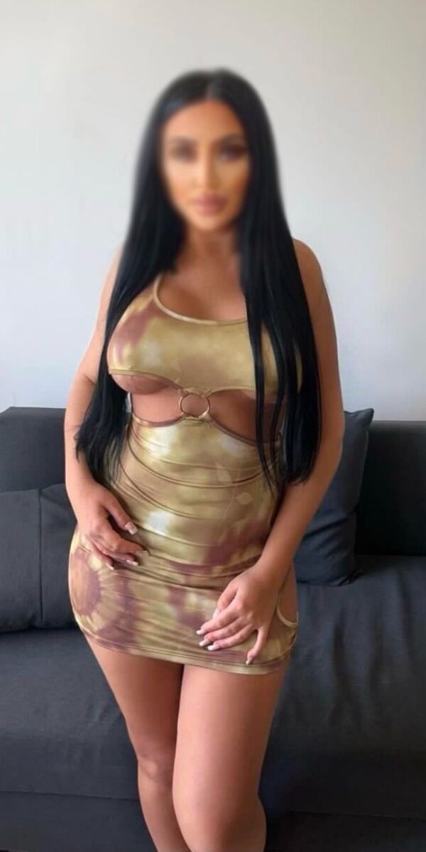 Ivy – Romanian escort in London