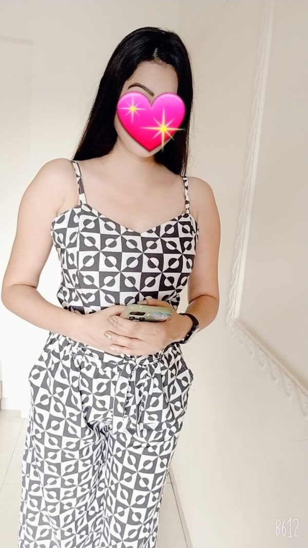 Jiya Patel (Web Session & Real meet) – Indian escort in Mumbai