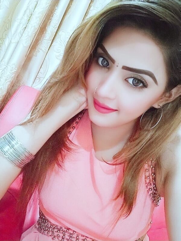Kayn – Pakistani girl Jeddah