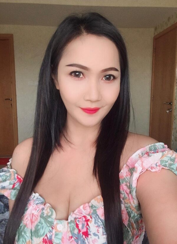 Kimiko – Tajik girl Kuwait