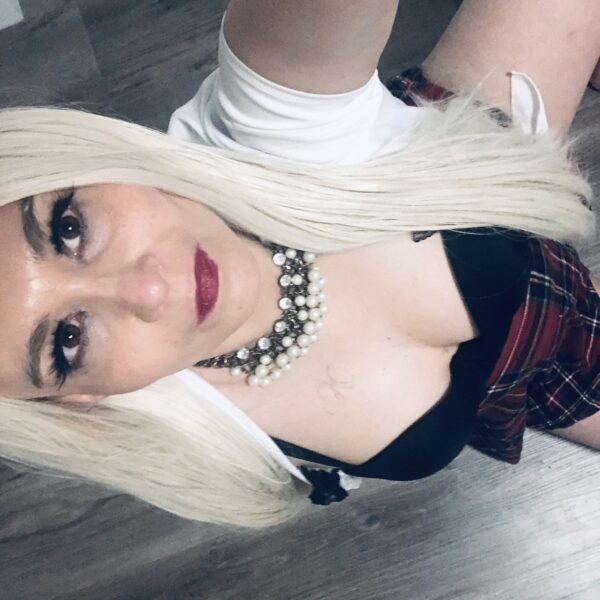 Koda – Canadian escort in Edmonton - Image 5