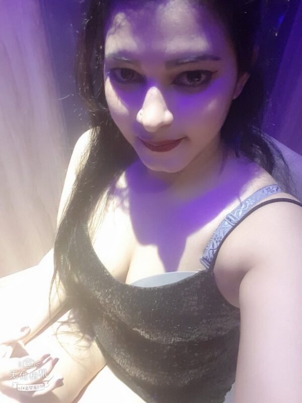 Lili – Indian girl Dammam - Image 3
