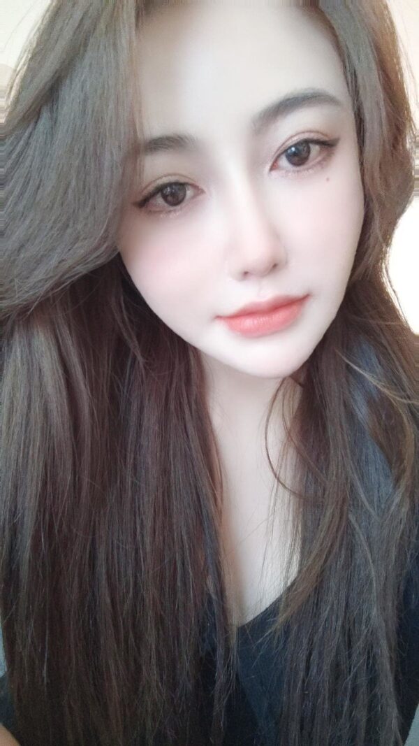 Lilly – Chinese escort  Age - ncy in London