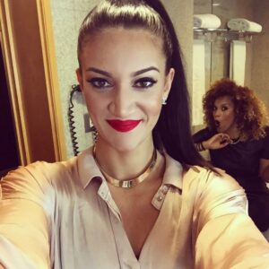 Lisa – Israeli girl Galway