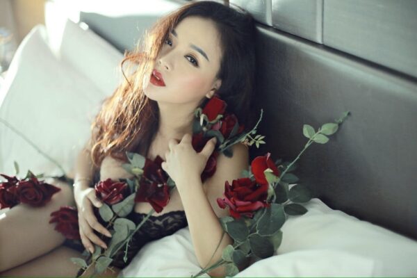 Lisa Love – Japanese girl Kuwait - Image 2