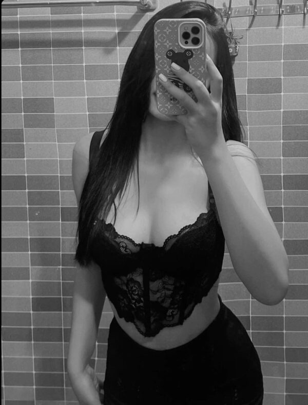 Lisa – Vietnamese girl Kuwait - Image 2
