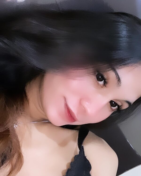 Lisa Zfna – Indonesian Transsexual girl Bali