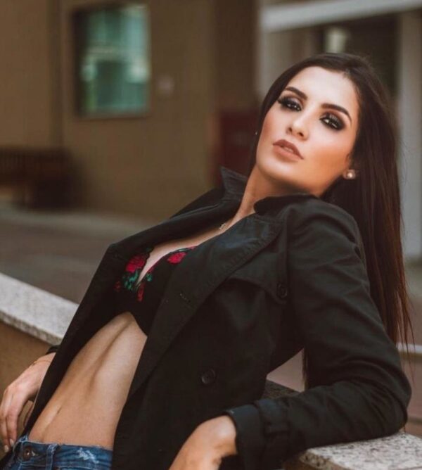 Liz – Brazilian escort in Madrid - Image 5