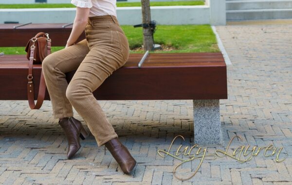 Lucy Lauren – Irish escort in London - Image 7