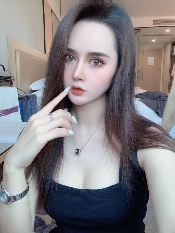 Luoluo – Singaporean girl Khobar - Image 2