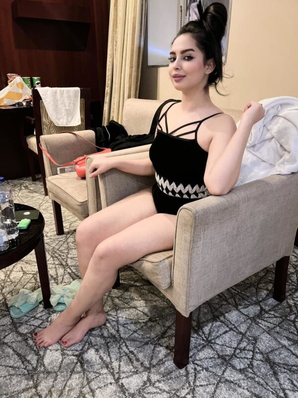 Lyna – Comoran girl Khobar - Image 4