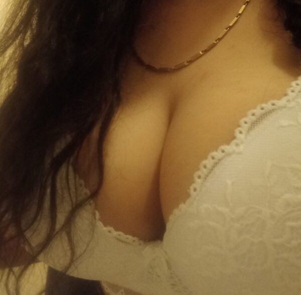 Marculorena89 – Indian escort in London - Image 3
