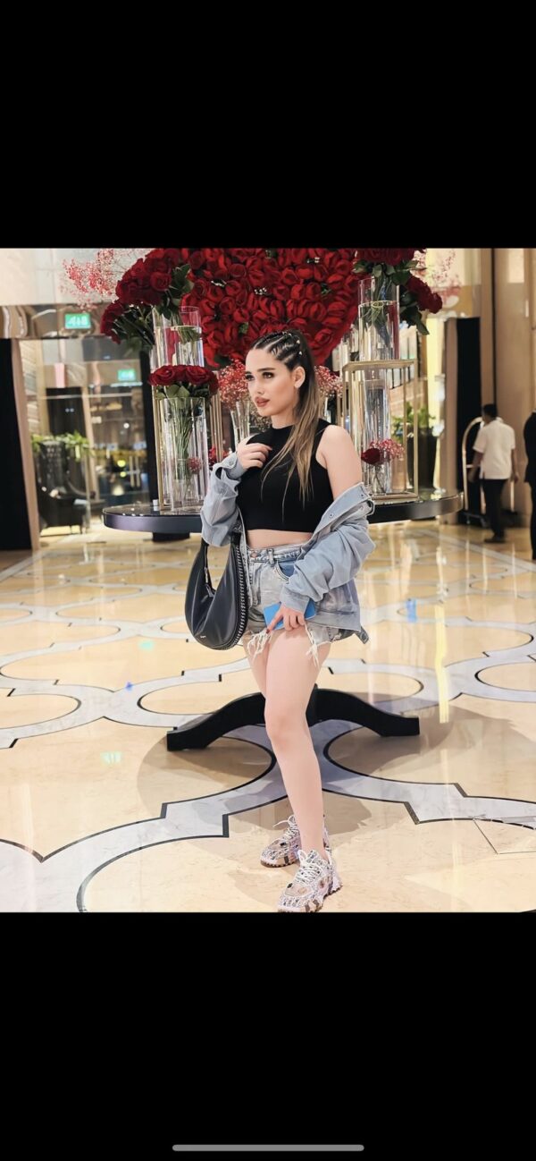 Mari – Russian escort in Muscat
