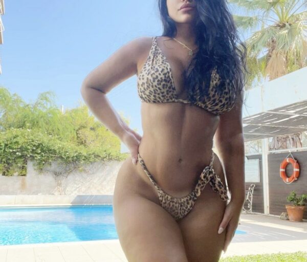 Marianne curvy masseuse (Real Pics) – Cypriot escort in London - Image 2