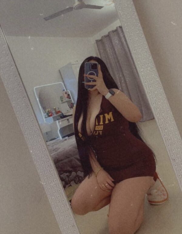 Eye – Thai escort in Muscat - Image 2