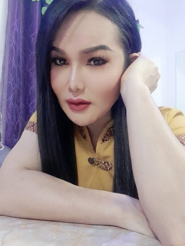 Meena Ladyboy massage -  – Thai masseuse in Muscat - Image 3