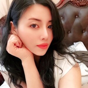 Mira – Japanese girl Jeddah