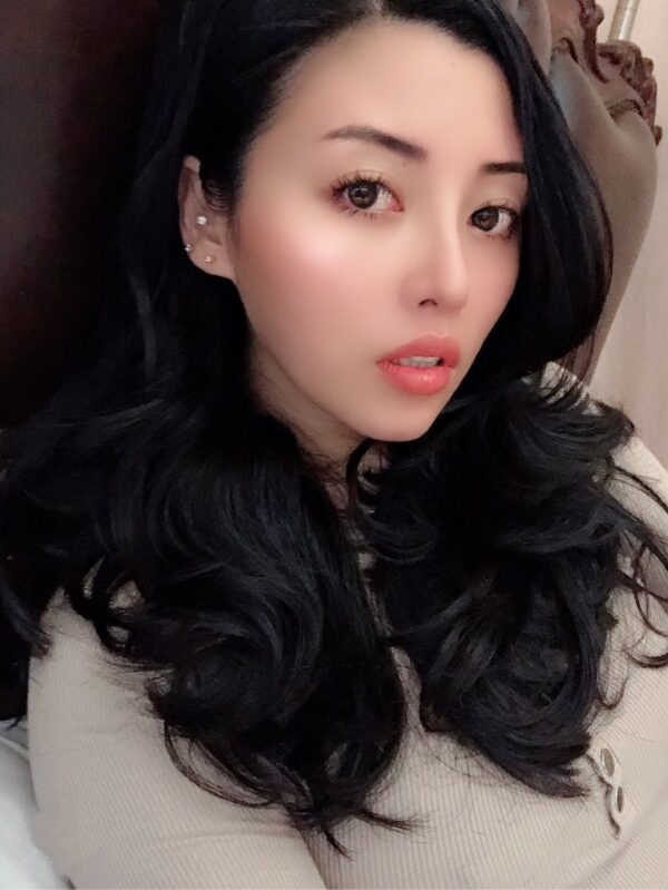 Mira – Japanese girl Jeddah - Image 3