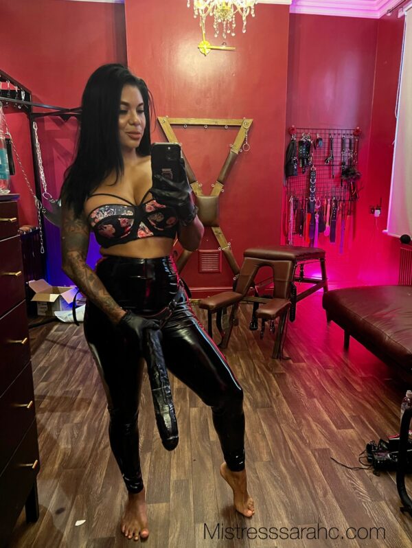 Mistress Sarahc – British dominatrix in London - Image 4