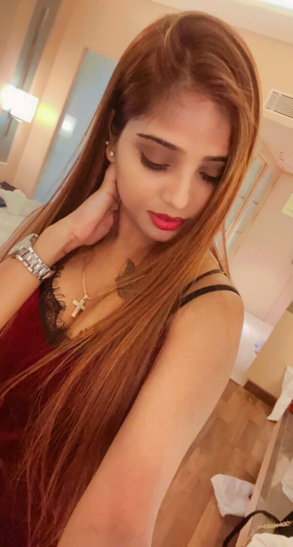 Model Anya – Indian escort in Mumbai - Image 3