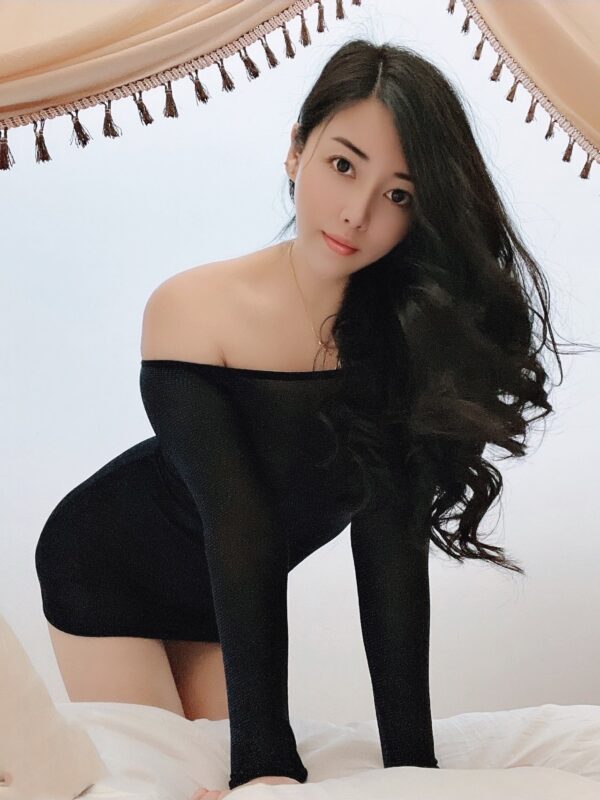 Model Co Co – Singaporean girl Jeddah - Image 4